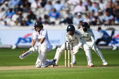 Joe Root unbeaten on 99 as England dig in against India but Stokes injury a concern