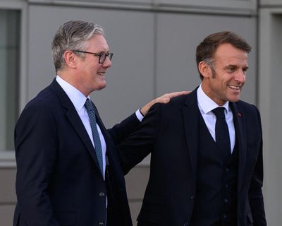 Macron fails to match Starmer’s effusiveness over small boats deal