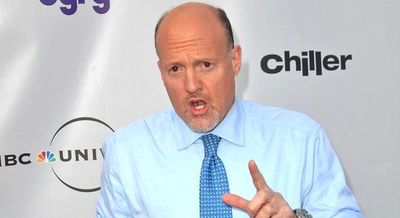 Cathie Wood Vs. Jim Cramer: TV Host Says Top Ark AI Pick 'Losing Money Hand Over Fist'