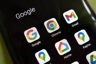 Alphabet: Technical Momentum Is Starting to Turn