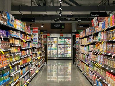 What Grocery Store Workers Say About Senior Shopping Hours