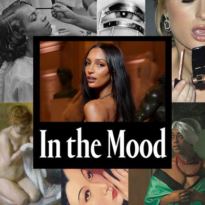 Jasmine Tookes Just Made Laundry a Chic Part of Her Beauty Routine