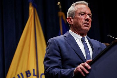 US widens public benefit restrictions for undocumented immigrants