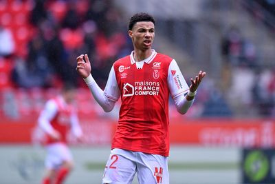 What does Newcastle’s ‘clear advantage’ in Hugo Ekitike chase mean for Alexander Isak’s future?