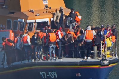 Crackdown on illegal working promised alongside migrant return deal with France