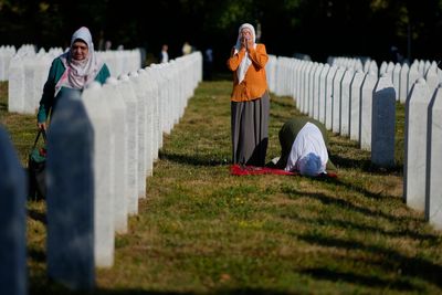 Thousands gather on 30th anniversary of Europe’s only acknowledged genocide since WWII