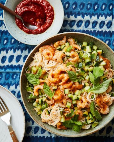 Noodle salad and fried shrimp: Mandy Yin’s recipes for Malaysian home-style prawns
