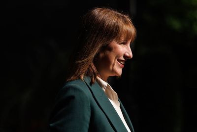 Reeves pauses cash ISA changes after backlash