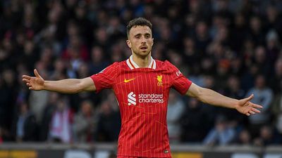 Lorry drivers dispute police claim that Diogo Jota was speeding before fatal crash