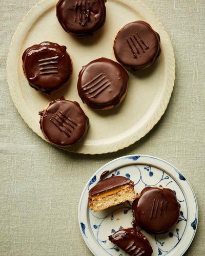 Benjamina Ebuehi’s recipe for passion fruit jaffa cakes