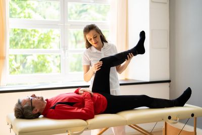 Eight knee health tips for over 50s that will keep you pain free