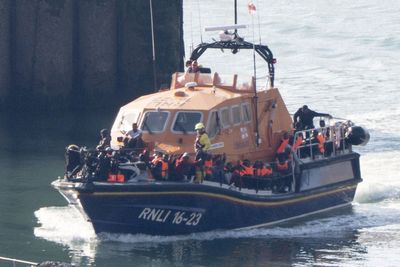 More than 500 small boat arrivals in UK on day of Starmer and Macron’s migration deal