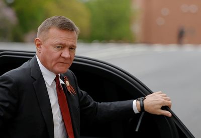 Minister's Death Spooks Russian Elite Amid Corruption Clampdown