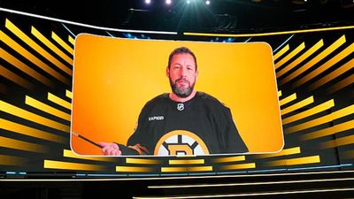 Callaway Releases Hockey Stick-Style Putter Ahead of 'Happy Gilmore 2' Release