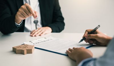 10 Terms in Lease Agreements That Should Never Be Signed