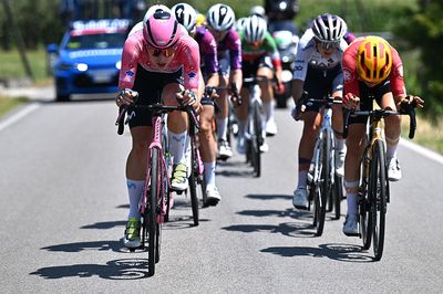 Marlen Reusser handed yellow card for 'intimidation' during stage 5 of Giro d'Italia Women