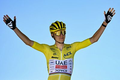 Why did Tadej Pogačar give up the yellow and polka dot jerseys at the Tour de France?