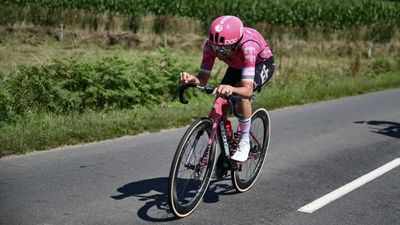 Aero sunglasses and cut-off skinsuit sleeves - Ben Healy's aero tricks for breakaway speed at the Tour de France