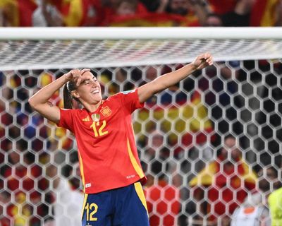 Spain overcome early Italy scare to win and set up tie against hosts Switzerland