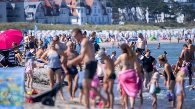 Heading to the coast? European beachgoers face risks from bacteria as summer heats up, officials say