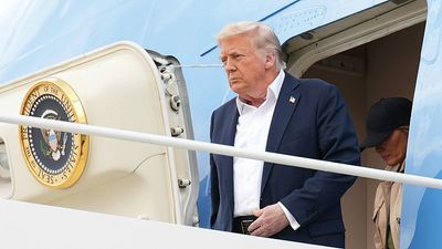 US to raise tariff rate on EU goods to 30% from 1 August, EU open to talks but ready to respond