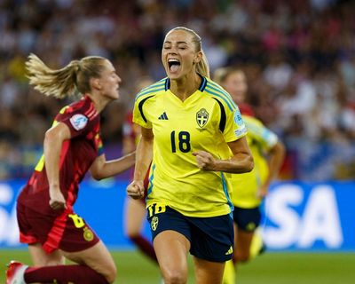 Sweden make Germany pay for Carlotta Wamser’s handball to top Group C