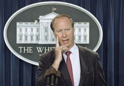 David Gergen, ex-adviser to Republican and Democratic presidents, dies aged 83