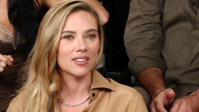 Scarlett Johansson's warm caramel co-ord is very Meghan Markle-coded