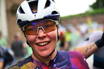 UCl Gravel World Series – Femke Markus holds off Rosa Klöser to win Gravel One Fifty for elite women