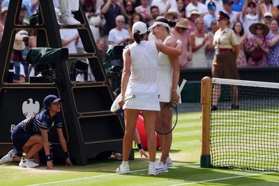 Wimbledon final ends with 6-0, 6-0 for the first time since 1911