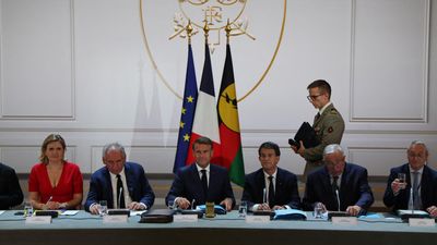 French deal on New Caledonia 'state' hits early criticism
