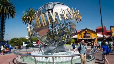 5 Ways To Save Money on Your Universal Studios Vacation This Summer