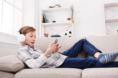 Alone and Safe: 6 Urgent Safety Tips for Kids Home Alone