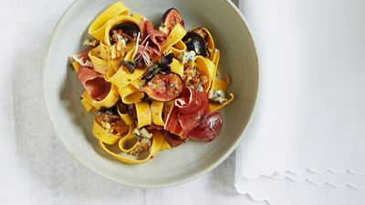 Often the simplest pasta dishes are the most delicious and this colorful recipe is no exception