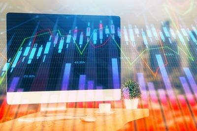 7 Investments That Were Promised as Safe—Now Worth Pennies