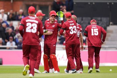 Lancashire climb above Durham with tense three-wicket Vitality Blast victory