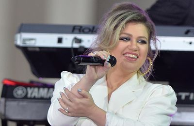 Kelly Clarkson says Piece by Piece has become 'empowering'