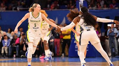 Paige Bueckers Had Uplifting Gesture for Slumping Wings Teammate After Loss to Fever