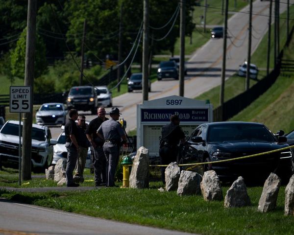 Two dead and three injured, including state trooper, in Kentucky shootings