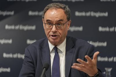 Bank of England could cut base rate if jobs market continues to slow – Bailey