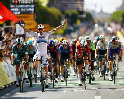 Tour de France 2025: Tim Merlier claims stage nine as Van der Poel bid falls short