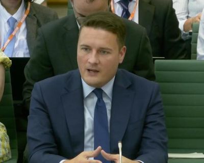 UK politics: Tories’ energy policy shows they are ‘anti-science, anti-jobs, anti-future’ Miliband tells MPs – as it happened