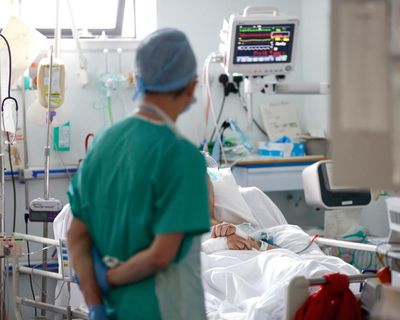 Resident doctors deserve real-terms pay rise after working through Covid, says BMA
