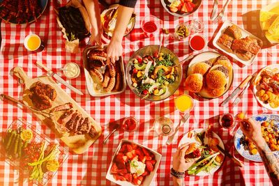 Six expert tips on how to avoid food poisoning this picnic season