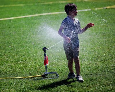 Thames Water announces hosepipe ban as dry weather depletes reservoirs