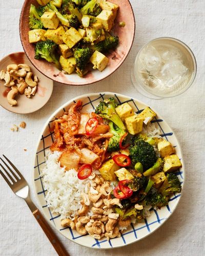 Rukmini Iyer’s quick and easy recipe for cashew rice bowls with stir-fried tofu, broccoli and kimchi