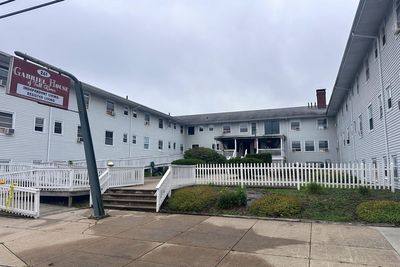 Nine deaths in fire at Massachusetts assisted living facility