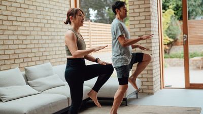 Yes, you can work the whole body and get strong with just 10 minutes of exercise a day