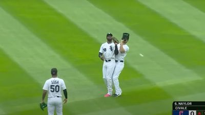 Chicago White Sox Outfielders Collide for Embarrassing Error on Routine Pop Fly