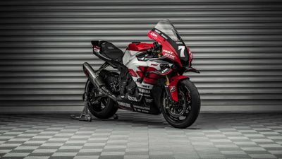 Yamaha’s Suzuka R1 Race Bike Livery Is Straight Out of the Glory Days